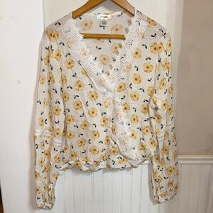 Floral Lace Trim Blouse in Cream and Yellow